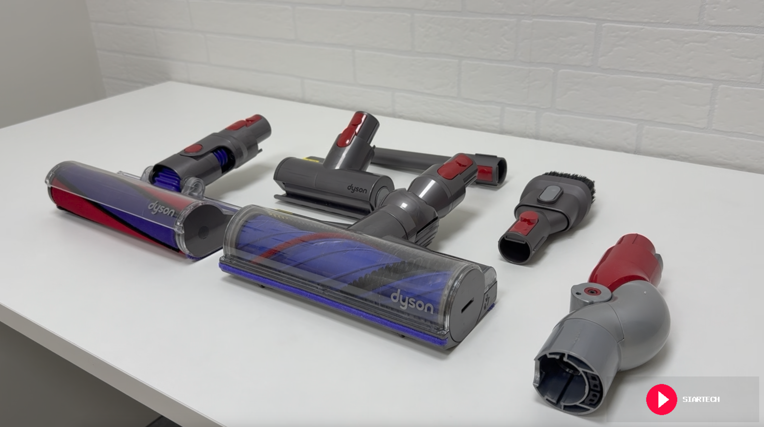 Dyson V10 Cyclone - accesorios incluidos