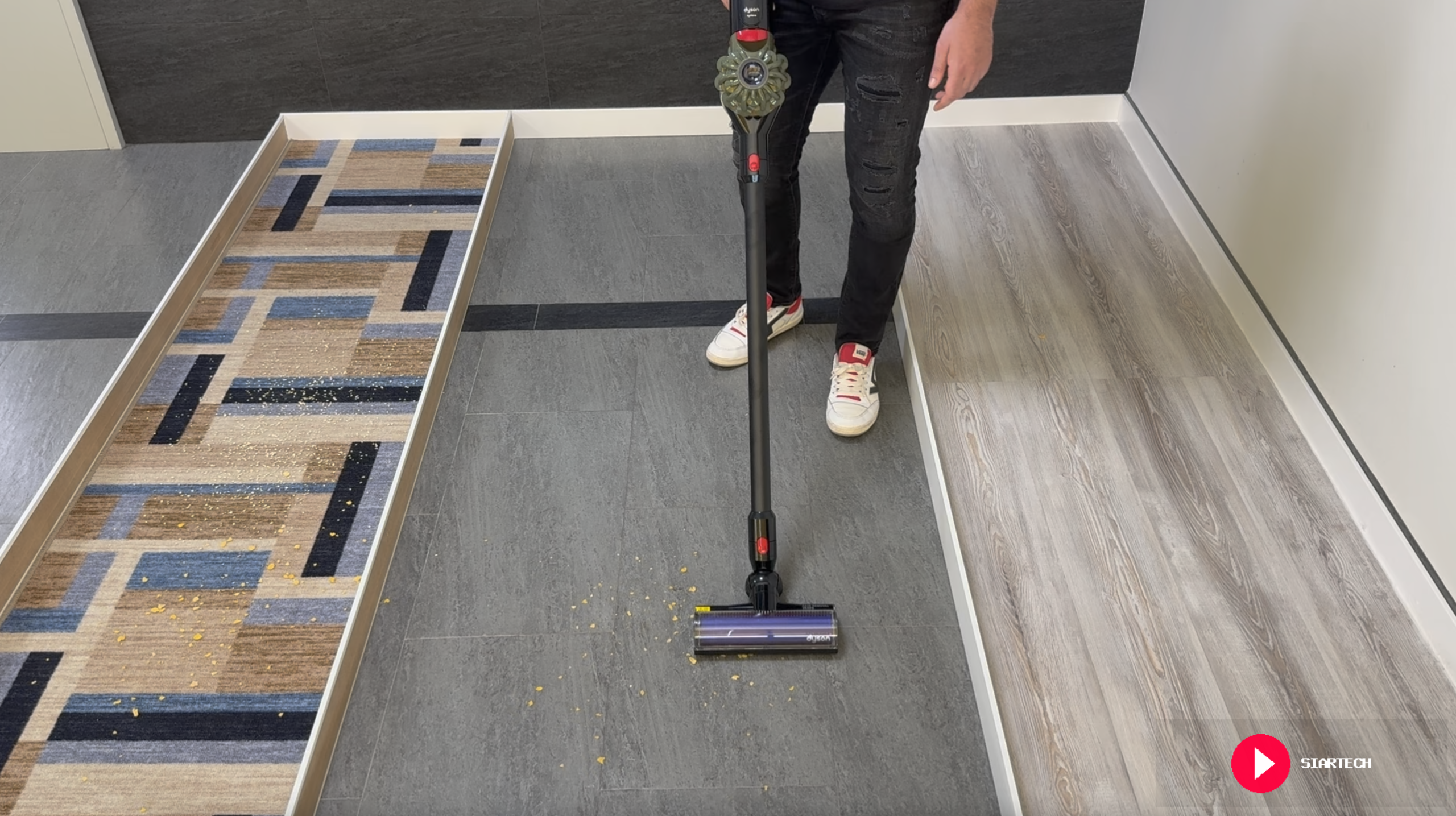 Dyson V8 Cyclone - prueba de potencia